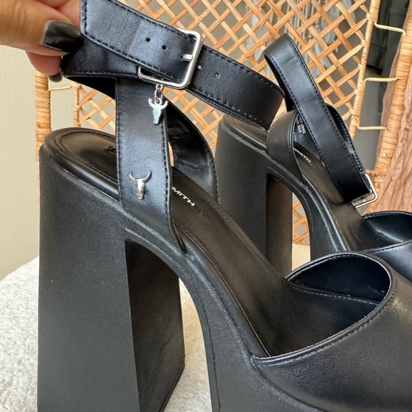 Windsor Smith Black Platform Sandals - Picture 4 of 14